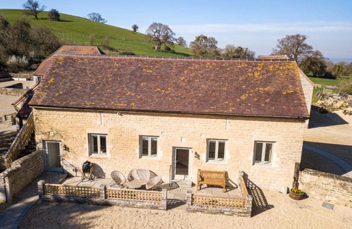 Haresfield House | Hayes Farm - 8 Houses