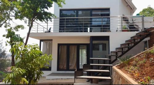 Glen Lorne Apartment | Hayhill Treetop Escape