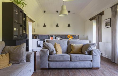 Cheddar House | Hayloft