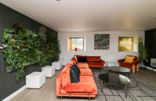 Grange de Lings House | Hayloft