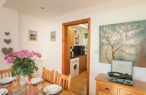 Amlwch House | HAZEL BANK COTTAGE, family friendly, with open fire in Amlwch