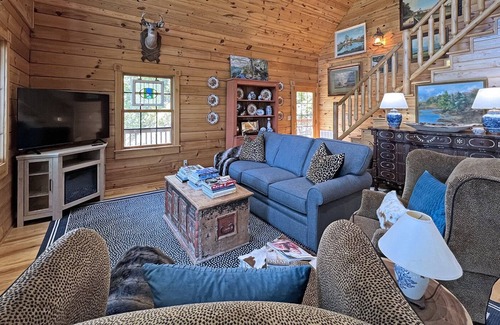 Whittier Cabin | Hazey View Cabin- Whittier NC