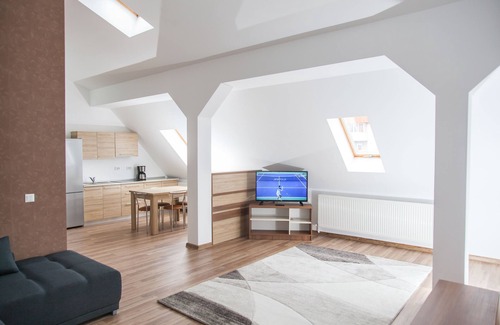 Brasov Hotel | HB Brilliant