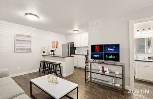 Barton Hills Apartment | HC #102 xxxxxxxxxxxx
