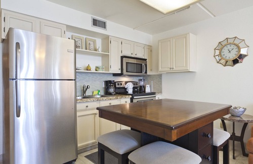 South Padre Island Condo | Hear the Waves from Beachfront Florence I #402! Dog-Friendly!