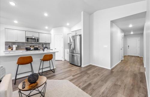 Caldwell House | Heart of Caldwell- HotTub-Fenced Yard- Spacious