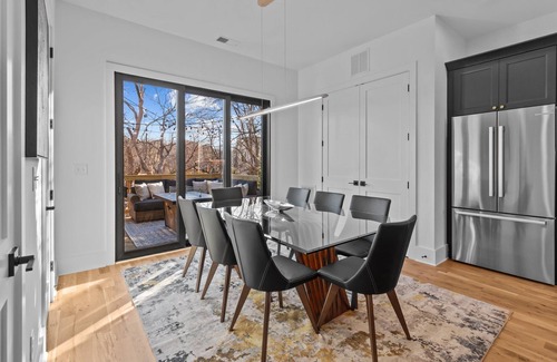 Optimist Park House | Heart of Charlotte luxury 4-bedroom house with AC-Heat and high-speed WiFi