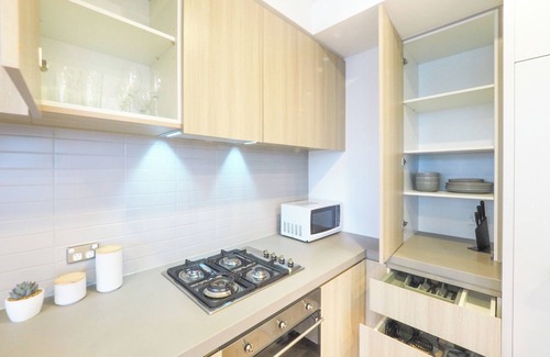 Clayton South Apartment | Heart of clayton 2BR2BA near Monash Uni Parking