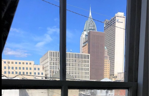 Central Business District Condo | Heart of Downtown w Balcony by Dauphin St; walk to restaurants & shops SLEEPS 6!