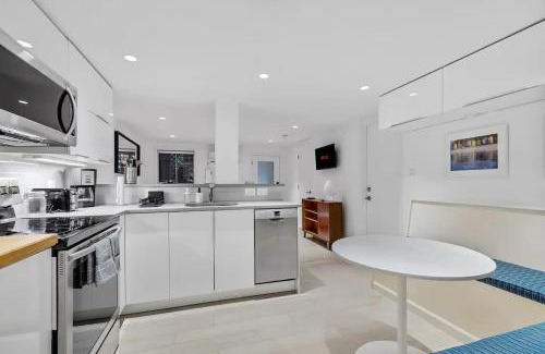 Dupont Circle Apartment | Heart Of Dupont and Walk to Georgetown