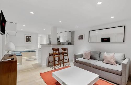 Dupont Circle Apartment | Heart Of Dupont and Walk to Georgetown