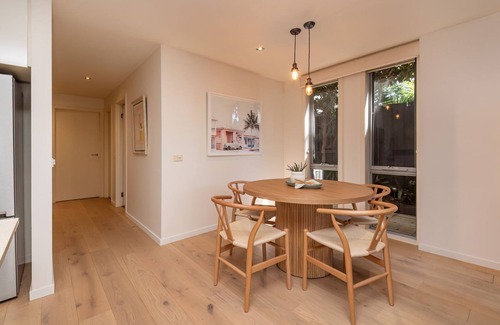 Hampton Apartment | Heart of Hampton by the Beach