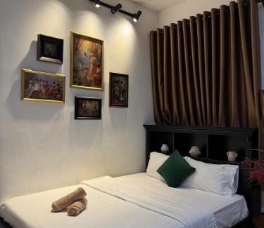 Hoan Kiem Apartment | Heart of Hoan Kiem-Fully equipped private house near Old Quarter