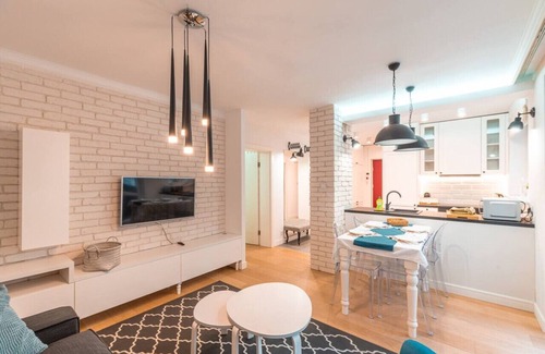 Stare Miasto Apartment | Heart of Kraków - Top Location, Main Square Nearby by Rentujemy