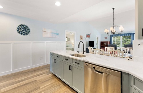 Pawleys Island Condo | Heart of Pawleys Island | 3BR Golf Condo Across from Pool