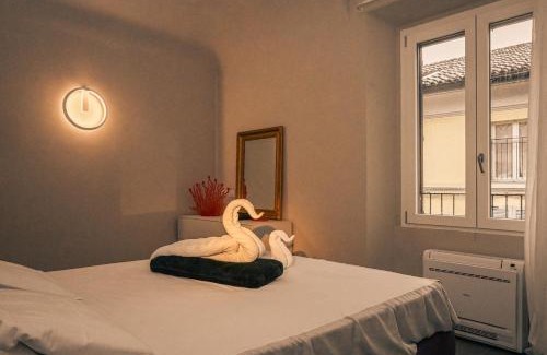 Centro Storico Apartment | Heart of Piacenza Luxury Apt, 100m Piazza Cavalli