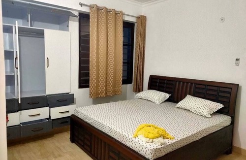Rishikesh Apartment | Heart of Rishikesh just 2 minutes away from Maa Ganga River.