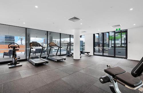 Fortitude Valley Apartment | Heart of the Valley Chic High Level 2BR Apartment