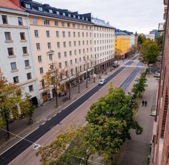 Kallio Apartment | Heartbeat of Kallio - Stylish 2BR City Stay
