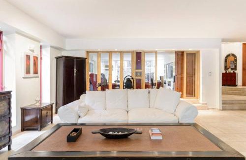 Herzliya Pituach Villa | Heated Pool! 1 Minute Walk To The Beach! PURA VIDA Villa