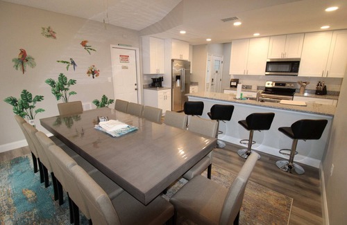 Palm Harbor House | Heated Pool 4BR Crystal Beach Villa | Game Room | Near Caladesi Island Beach