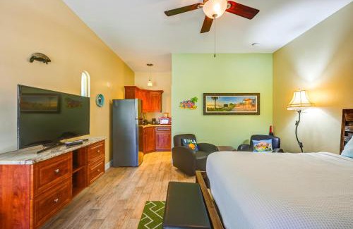 Naples Apartment | Heated Pool Access Everglades Resort Retreat!