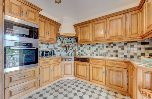 Vins-sur-Caramy Villa | Heated pool - air conditioning - wifi - parking - panoramic views - privacy