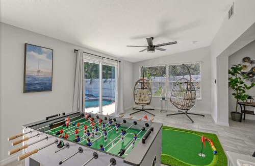 Trailer Estates House | HEATED Pool, Game Room, Bunk Beds, Close to Beaches, Fun!