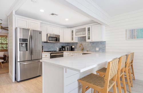 Summerplace House | Heated Pool & Hot Tub - Dog Friendly Private Beach - EV Charger - East of A1A