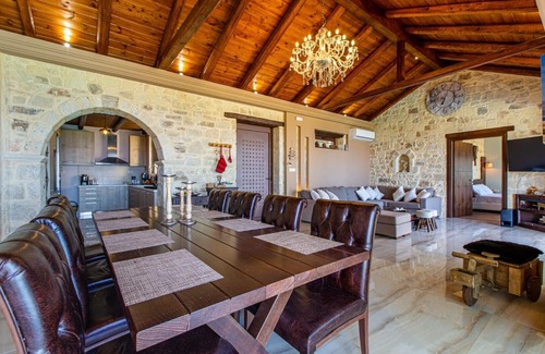 Karefiliana Villa | Heated pool + hydro-massage ★ Sea view ★ Near Falasarna