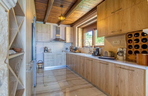 Karefiliana Villa | Heated pool + hydro-massage ★ Sea view ★ Near Falasarna