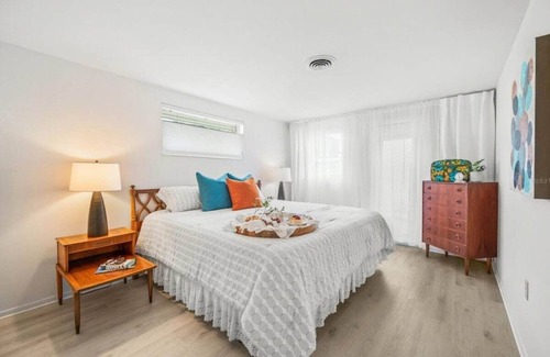 Siesta Key House | Heated pool waterfront retreat! Steps to SK beach