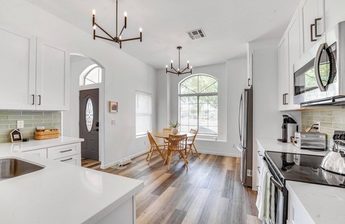 Neely Farms House | Heated Pool & Yard: Gilbert Getaway!