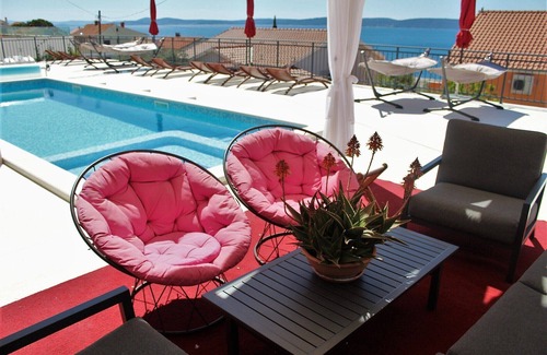 Businci Apartment | Heated swimming pool, stunning sea view terrace ap9