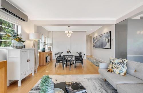 Kirribilli Apartment | Heatherbrae I - World Class Harbour Bridge Views!