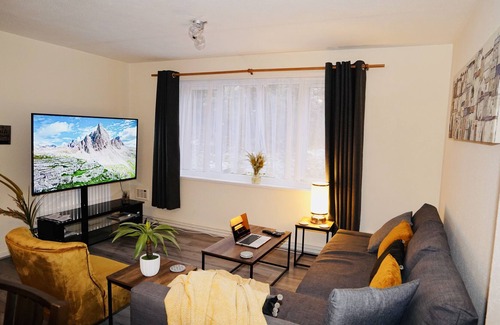 Runnymede Hotel | Heathrow Stays The Magna Carta Windsor