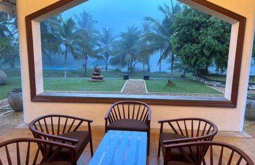 Yattapatha Villa | Heaven By The Lake