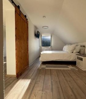 Lavamuend House | Heaven's Door
