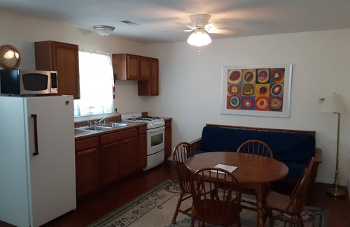 Geneva-on-the-Lake Cottage | Heavenly Cottage Located Directly On GOTL Strip