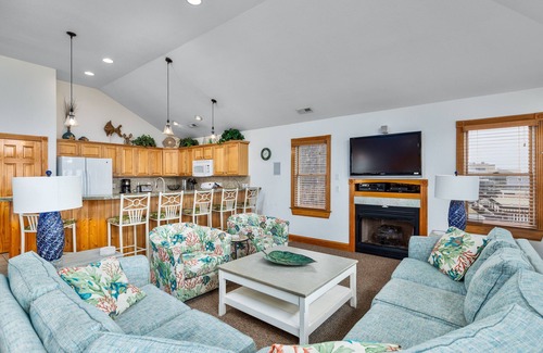 Kill Devil Hills House | Heavenly Sunrise | Oceanfront | Kill Devil Hills | Sleeps 18