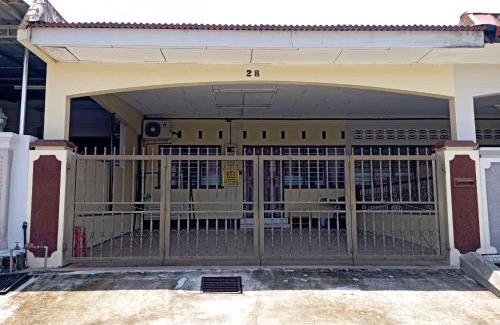 Taman Heawood House | HEAWOOD GUEST HOUSE Sungai Siput