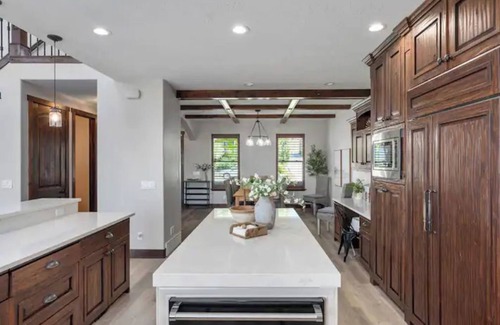 Heber House | Heber Heights-Massive 8BD/Sauna Firepit/6.5B HotTub!