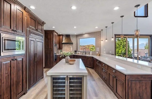 Heber House | Heber Heights-Massive 8BD/Sauna Firepit/6.5B HotTub!
