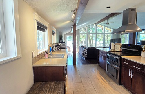 Kamloops House | Heffley Lake House - Closed for the winter season - DM for the 2026 dates!