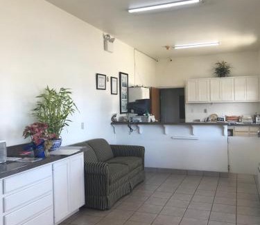 Harker Heights Hotel | Heights Inn by Townhouse Harker Heights, TX