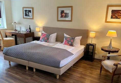 Langenlonsheim House | HEINRICHs winery bed & breakfast