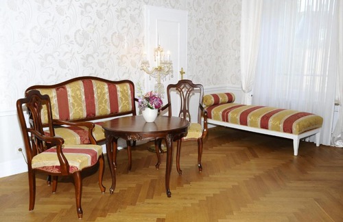 Baden Baden Old Town Hotel | HELIOPARK Bad Hotel Zum Hirsch