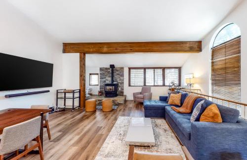 Mammoth Lakes Apartment | Helios North