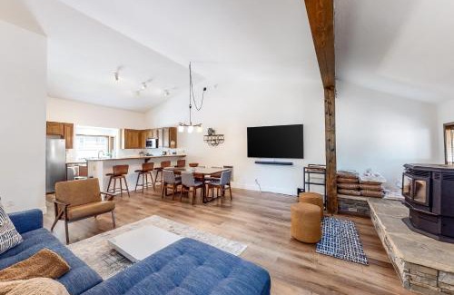Mammoth Lakes Apartment | Helios North
