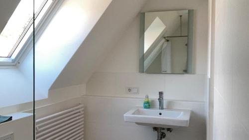 Munchen District Apartment | Helle Einliegerwohnung im Münchner Südosten